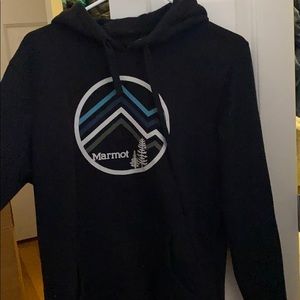 Women’s medium marmot hooded sweatshirt